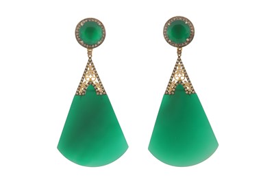 Lot 88 - A PAIR OF CHRYSOPRASE CHALCEDONY AND DIAMOND EARRINGS