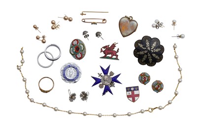Lot 352 - A GROUP OF MISCELLANEOUS JEWELLERY