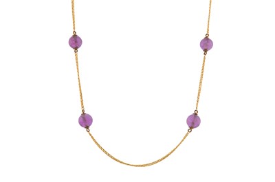 Lot 182 - AN AMETHYST CHAIN NECKLACE