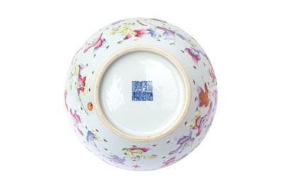 Lot 501 - A CHINESE FAMILLE-ROSE 'HUNDRED BOYS' JAR
