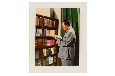 Lot 17 - Xu Xiaobing / Hou Bo  - Mao Tsetoung Choix de Photographies 1978