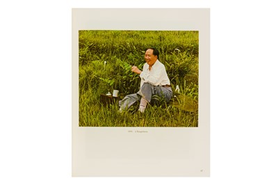 Lot 17 - Xu Xiaobing / Hou Bo  - Mao Tsetoung Choix de Photographies 1978