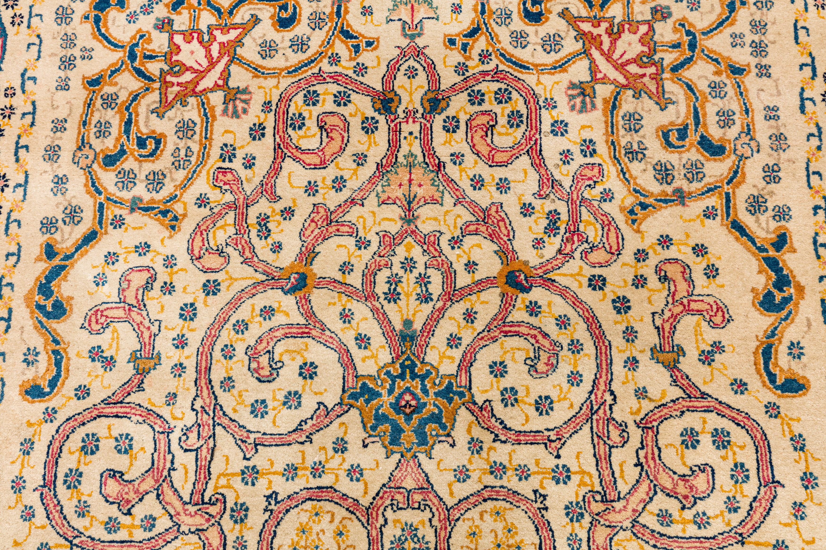 Lot 56 - A FINE KASHAN RUG, CENTRAL PERSIA