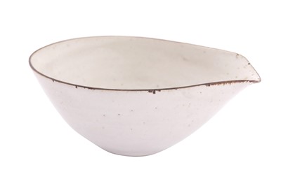 Lot 178 - DAME LUCIE RIE (BRITISH 1902-1995)