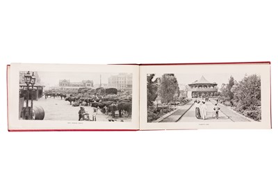 Lot 225 - PANORAMIC PICTURES ALBUM OF JOHANNESBURG, MINES AND TRANSVAAL, c.1910