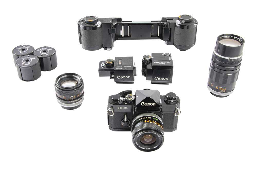 Lot 98 - Canon F1 Outfit With 250 Film Chamber.