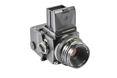 Lot 226 - A Bronica ETRS Medium Format Camera Outfit.