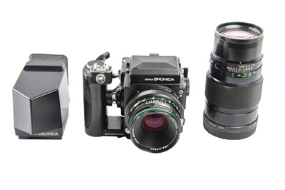 Lot 227 - A Bronica ETRS Medium Format Camera Outfit.