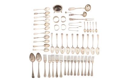 Lot 580 - A mixed group of sterling silver flatware