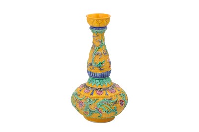 Lot 308 - A CHINESE MOULDED 'PHOENIX' VASE
