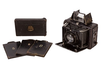 Lot 120 - A Ernemann V.P Miniature Klapp Camera