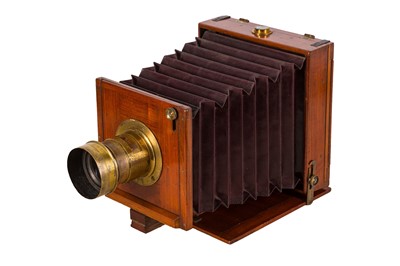 Lot 19 - A W.W. Rouch & Co Patent Portable Whole Plate Camera