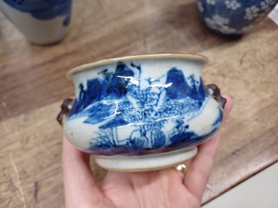 Lot 24 - A GROUP OF CHINESE BLUE AND WHITE PORCELAIN