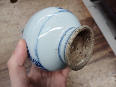Lot 23 - A CHINESE BLUE AND WHITE ROSEWATER SPRINKLER
