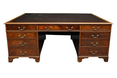 Lot 351 - 19TH CENTURY STYLE MAHOGANY PARTNERS DESK