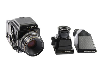 Lot 237 - A Bronica SQ Medium Format Camera.