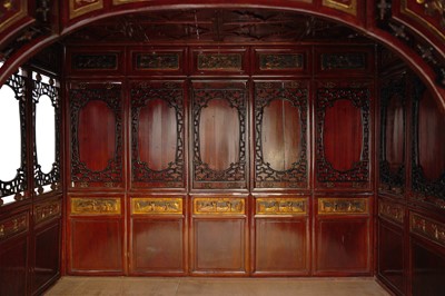 Lot 331 - A LARGE CHINESE WOOD OPIUM BED