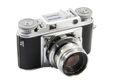 Lot 480 - A Voigtlander Prominent Rangefinder Camera.