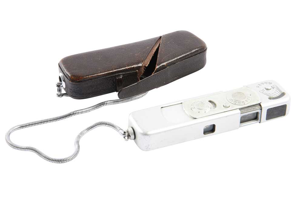 Lot 462 - Minox B Sub-miniature Camera.