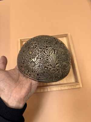 Lot 415 - A LARGE JAPANESE HANGING SILVER INCENSE BURNER, TSURI-KORO