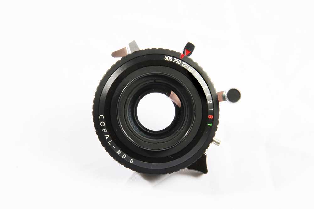 Lot 300 - 150mm F9 Schneider G Claron Lens.