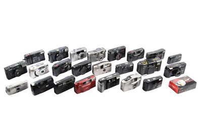 Lot 70 - A Selection of Point & Shoot Cameras.