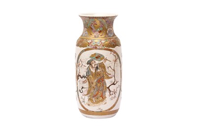 Lot 426 - A JAPANESE SATSUMA 'IMMORTALS' VASE