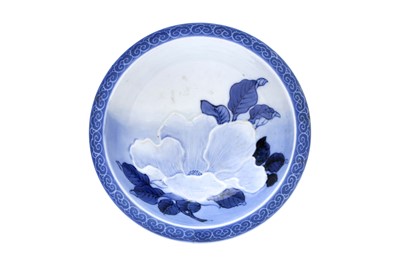 Lot 433 - A JAPANESE HIRADO BLUE AND WHITE 'MAGNOLIA' BOWL