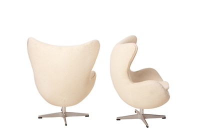 Lot 35 - IN THE MANNER OF ARNE JACOBSEN (DANISH 1902-1971)