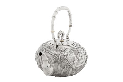 Lot 191 - A late 19th / early 20th century Chinese Export silver teapot/kettle, Canton circa 1900 by Ye Bo, retailed by Luen Wo of Shanghai