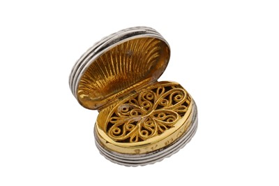 Lot 7 - A George III sterling silver vinaigrette, Birmingham circa 1806 by Matthew Linwood