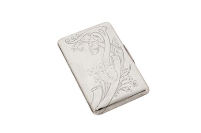 Lot 200 - An early 20th century Russian 84 zolotnik silver cigarette case, Moscow post-1908 by Grigory Sbitnev