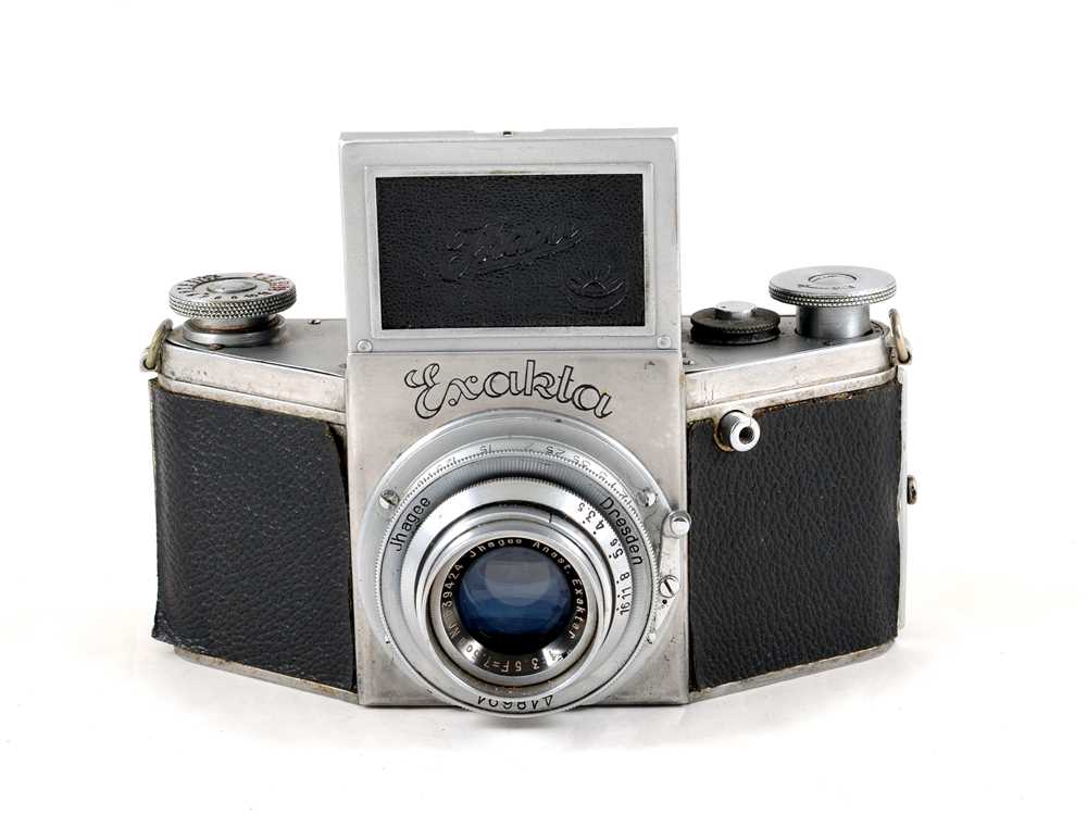 Lot 58 - Chrome Ihagee Exakta B 127 Format SLR.