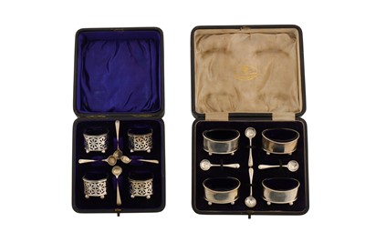 Lot 526 - Two cased sets of Edwardian / George V sterling silver salts