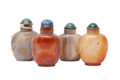 Lot 688 - FOUR CHINESE AGATE SNUFF BOTTLES