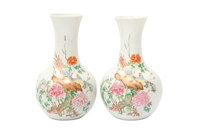 Lot 312 - A PAIR OF CHINESE FAMILLE-ROSE 'CHICKENS AND FLOWERS' VASES