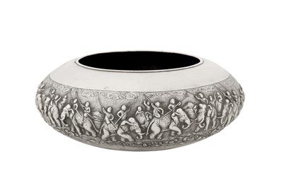 Lot 128 - A mid-20th century Burmese unmarked silver bowl, Rangoon circa 1960