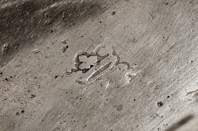 Lot 483 - A Charles II silver snuff or spice box, probably London circa 1680 by PR crowned