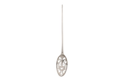 Lot 294 - A George II sterling silver mote spoon, London circa 1730 by James Wilks (reg. 31 Dec 1722)