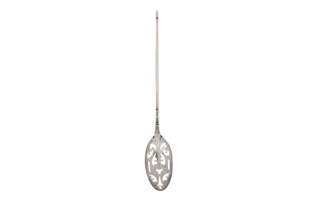 Lot 294 - A George II sterling silver mote spoon, London circa 1730 by James Wilks (reg. 31 Dec 1722)