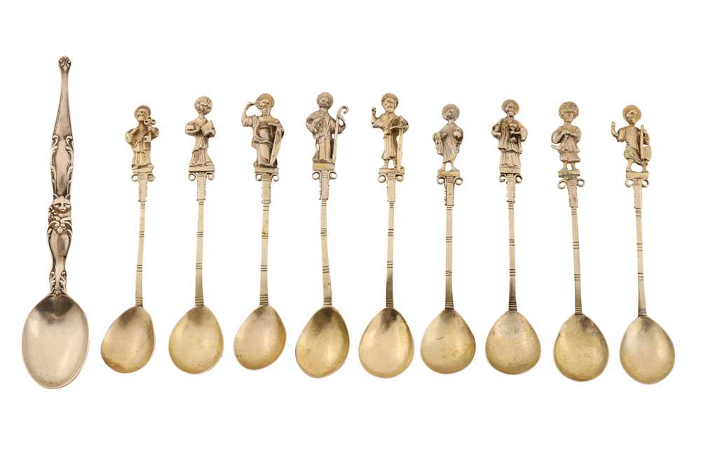 Lot 489 - A set of eight continental silver gilt