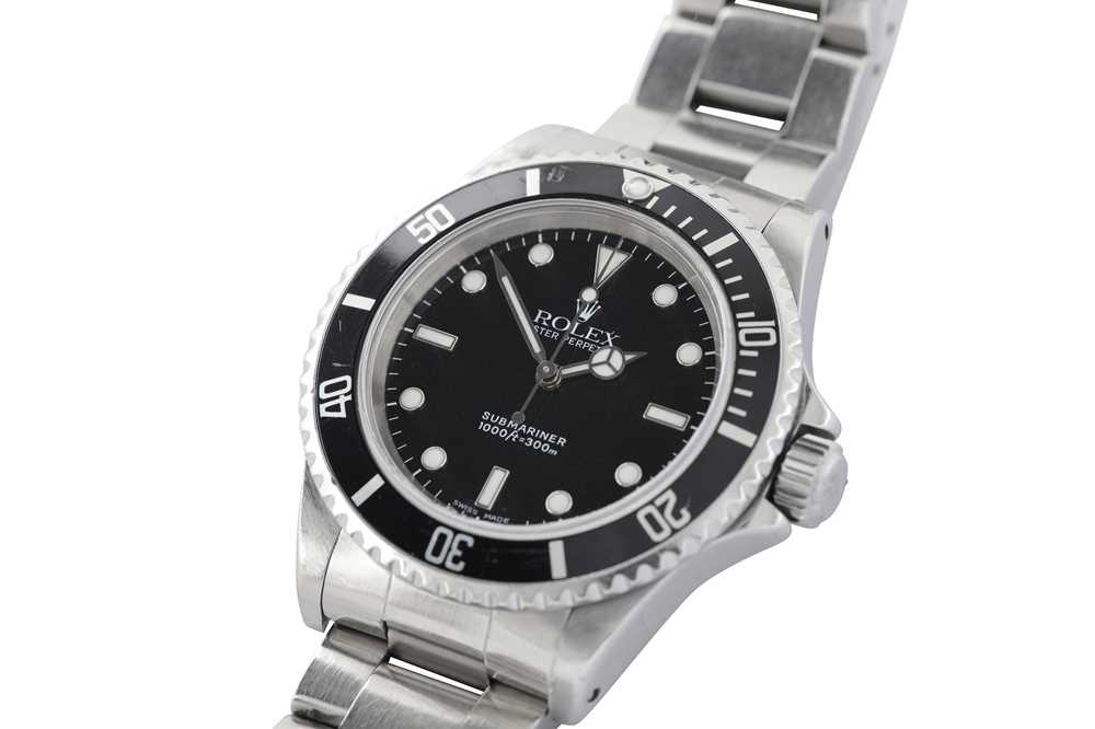 Lot 408 - A GENTS ROLEX SUBMARINER