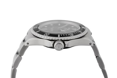 Lot 408 - A GENTS ROLEX SUBMARINER