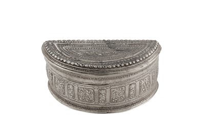 Lot 134 - An early 20th century Burmese unmarked silver lime box, Shan States circa 1910