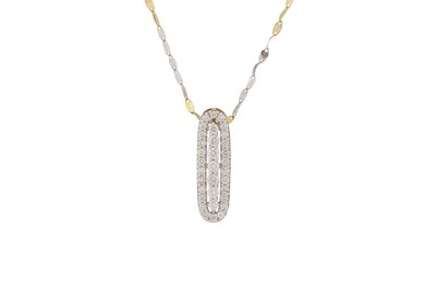 Lot 230 - A DIAMOND PENDANT NECKLACE