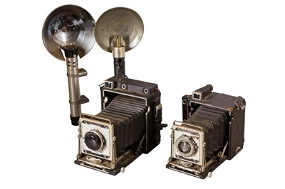 Lot 302 - A Pair of Graflex Cameras