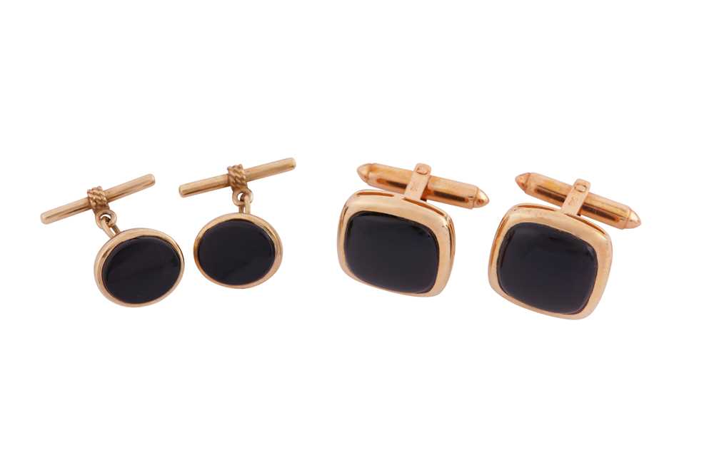 Lot 315 - A PAIR OF DUNHILL CUFFLINKS AND ONE OTHER PAIR OF CUFFLINKS