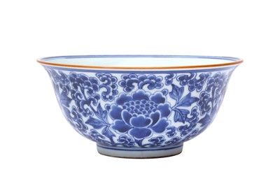 Lot 46 - A CHINESE BLUE AND WHITE 'PEONIES' BOWL