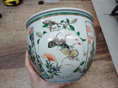 Lot 4 - A CHINESE FAMILLE-VERTE JARDINIERE