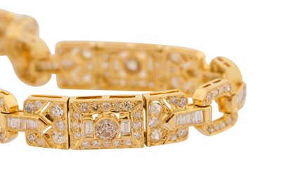 Lot 188 - A DIAMOND BRACELET